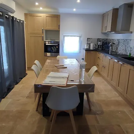 De La Tour Ferienhaus *
