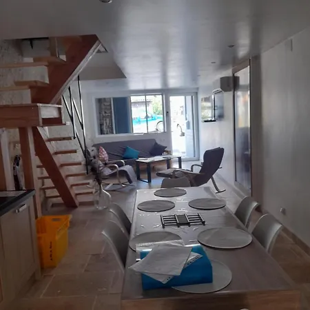 Hébergement de vacances De La Tour Montcuq