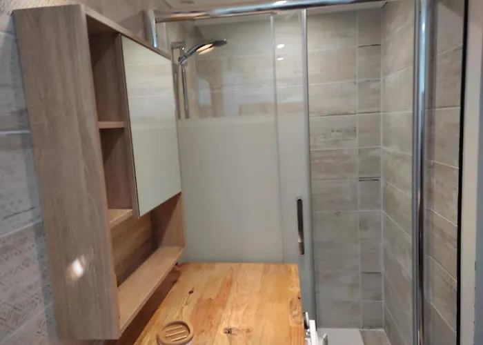 De La Tour * Montcuq